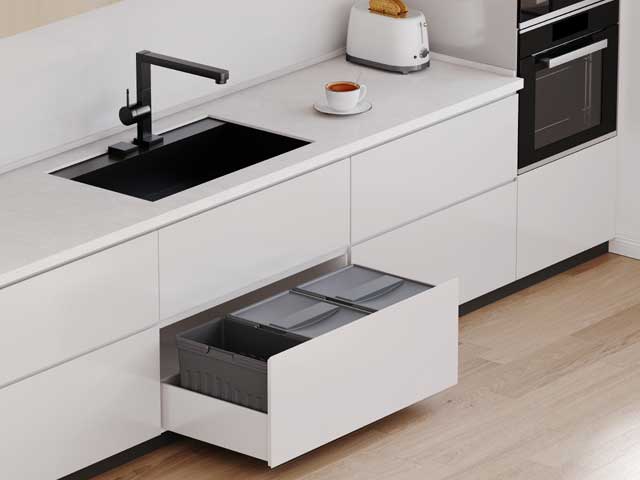 Cestos Individuales para mobiliario. 1 x 15 lts., 2 x 20 lts.