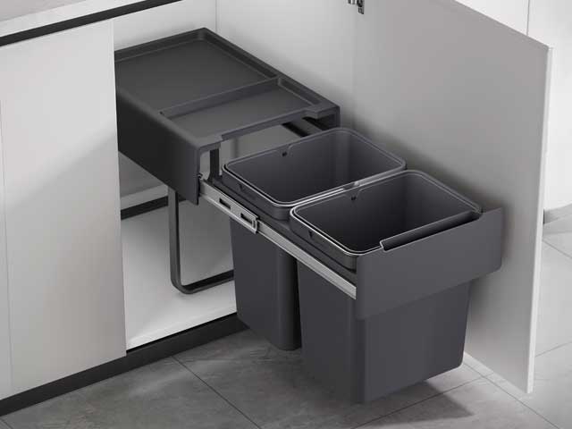 Cesto extraìble para puerta giratoria y frente de aplicar. 2 x 18 L